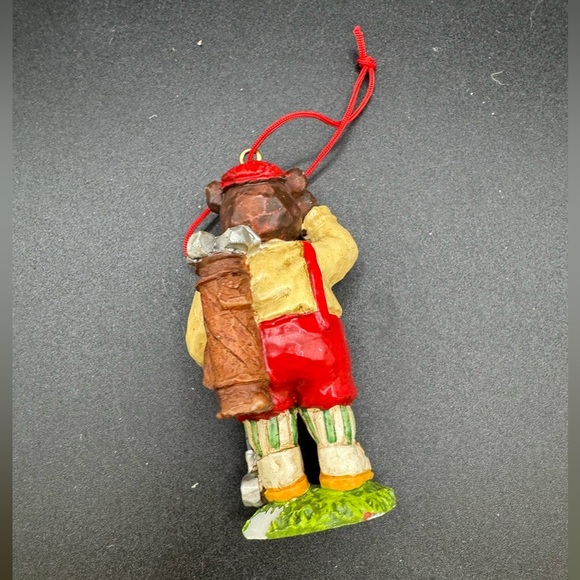 VTG Resin Or Ceramic Golfer Bear Christmas Ornament - Picture 3 of 3